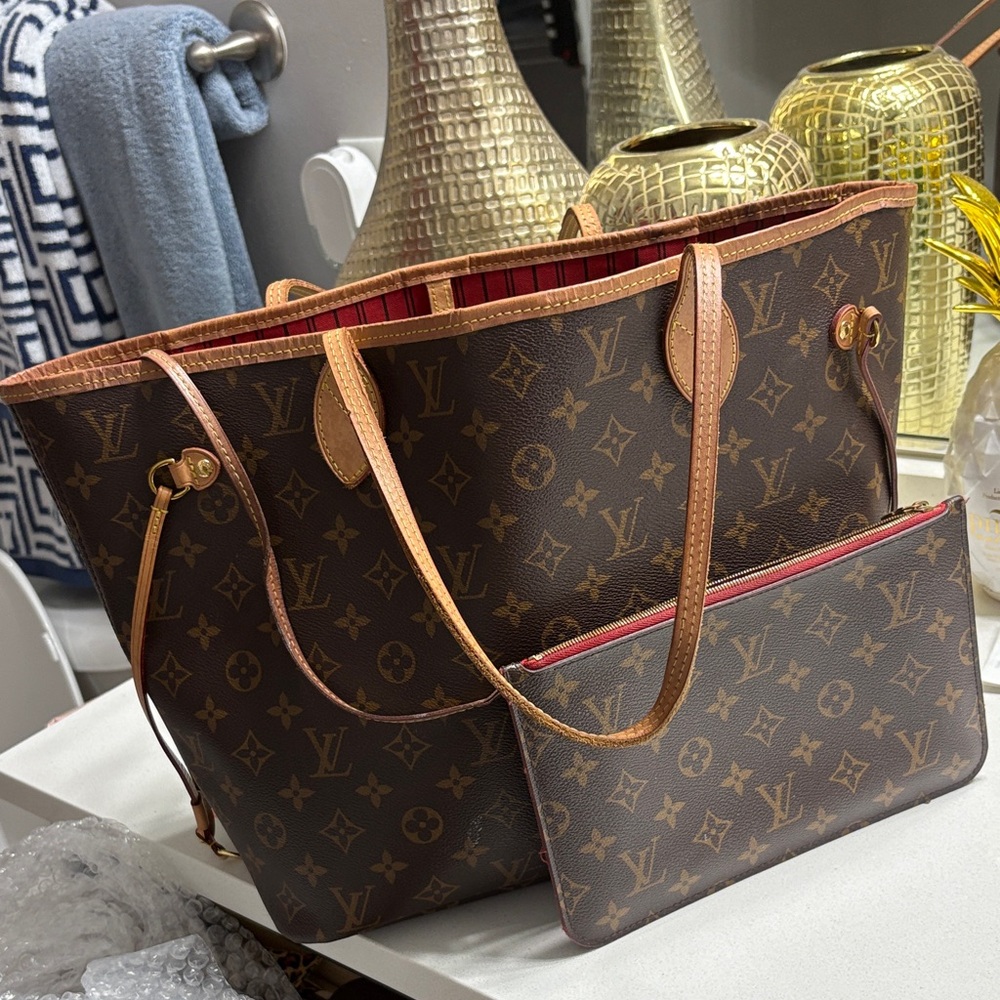 Louis Vuitton Classic Monogram NeverFull MM Tote with Pouch Authentic